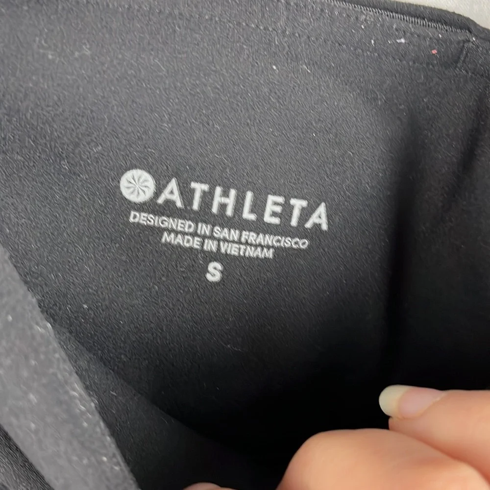 Athleta small Crop